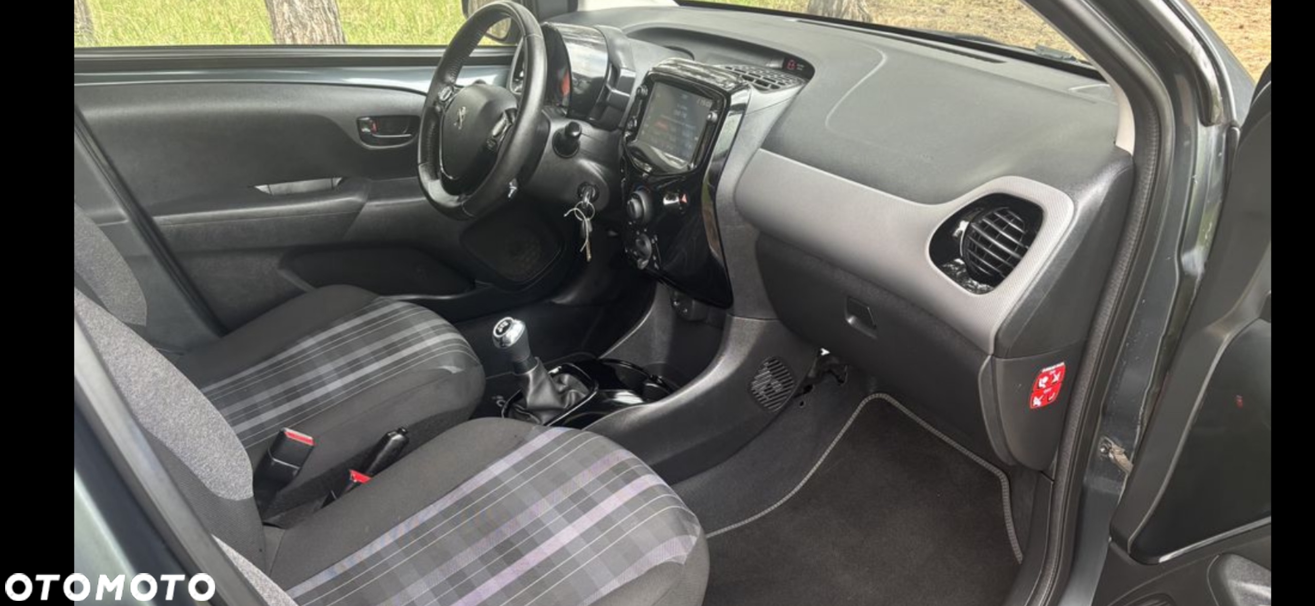 Peugeot 108 VTI 72 Top Active - 12