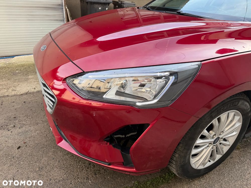 Ford Focus 1.5 EcoBoost Titanium - 16