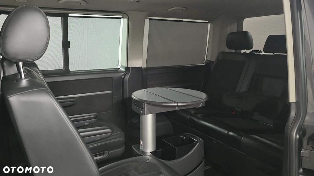 Volkswagen Multivan - 16