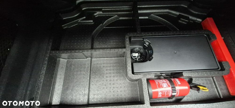 Peugeot 308 1.2 PureTech GT S&S EAT8 - 33