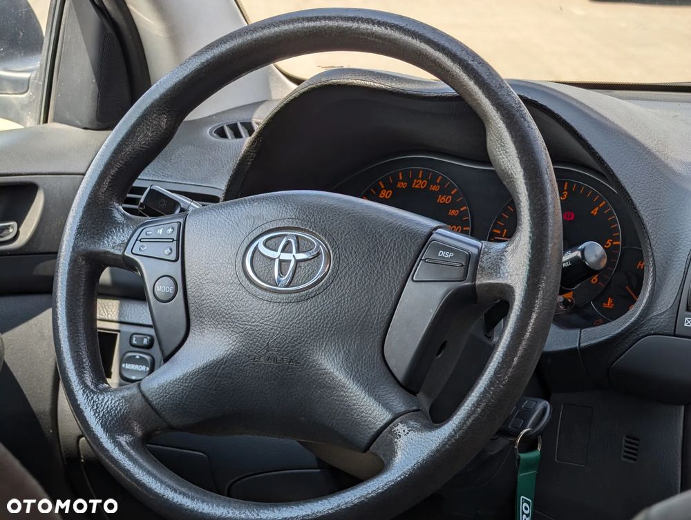 Toyota Avensis 2.0 D-4D Edition - 29