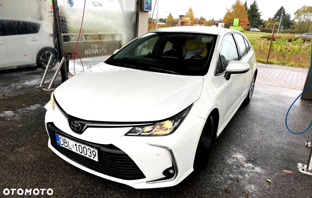 Toyota Corolla - 2
