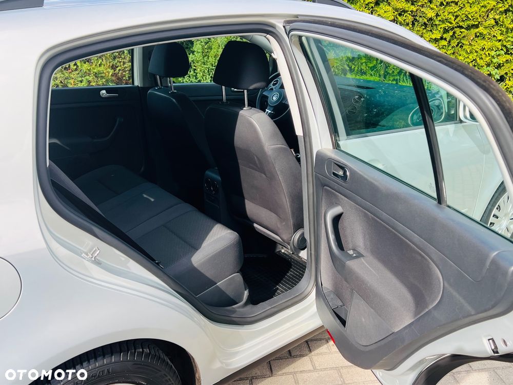 Volkswagen Golf Plus - 8