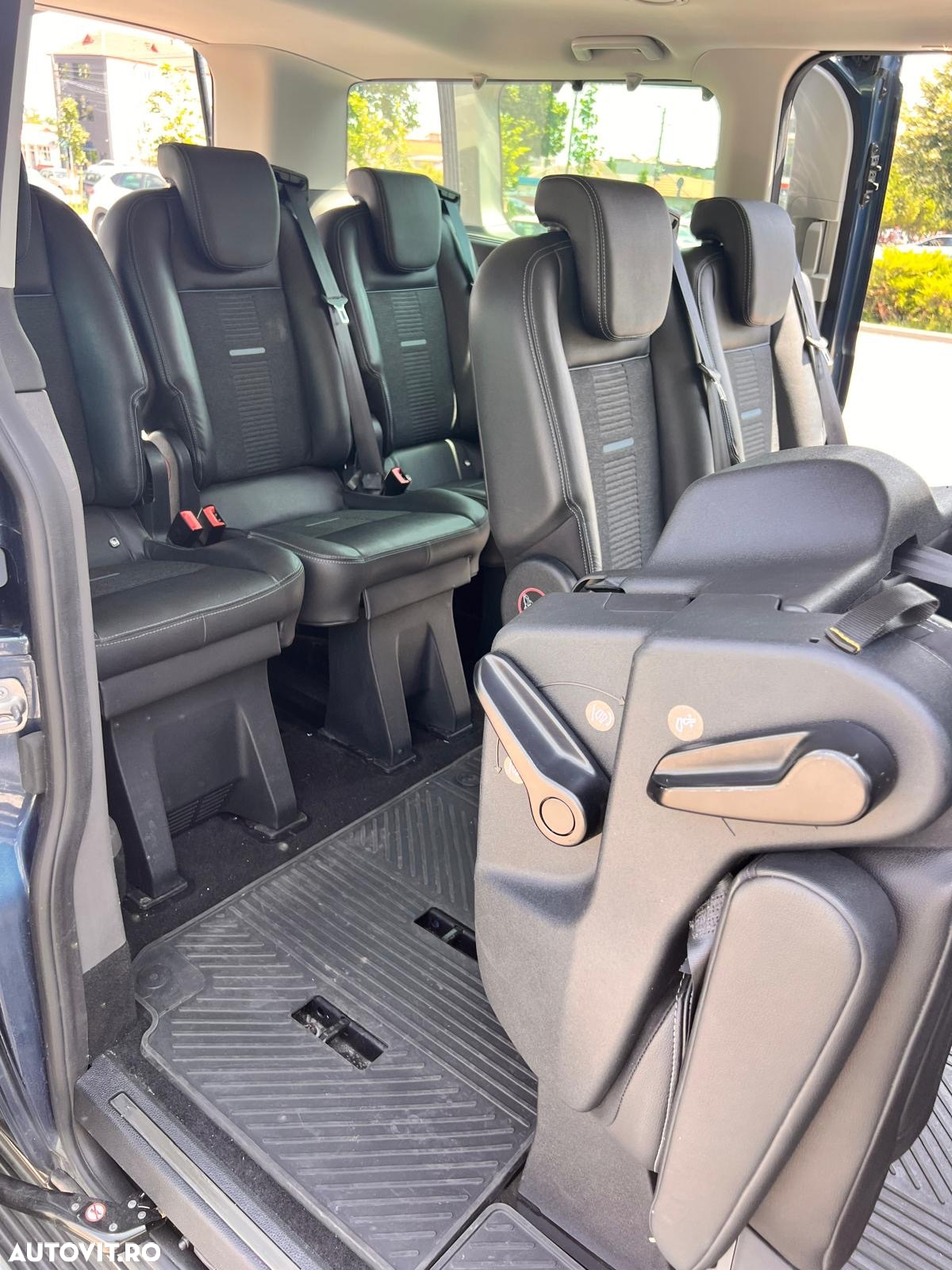 Ford Tourneo Custom Bus 320 2.0 EcoBlue 185 CP L2H1 Active Aut. - 9