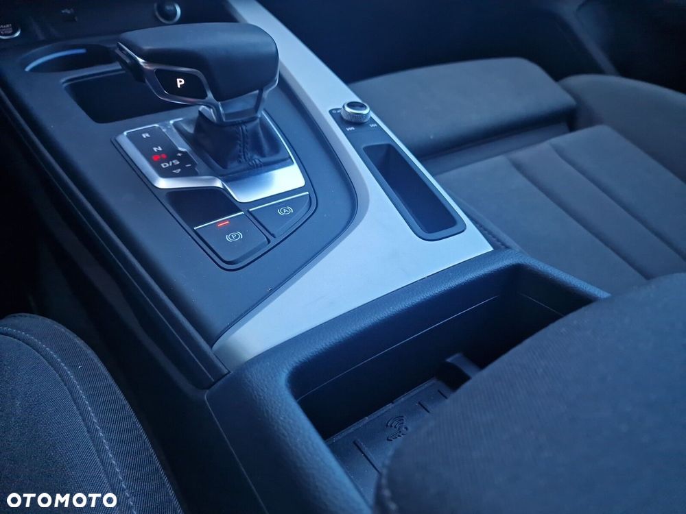 Audi A4 Avant 40 TFSI mHEV Advanced S tronic - 16