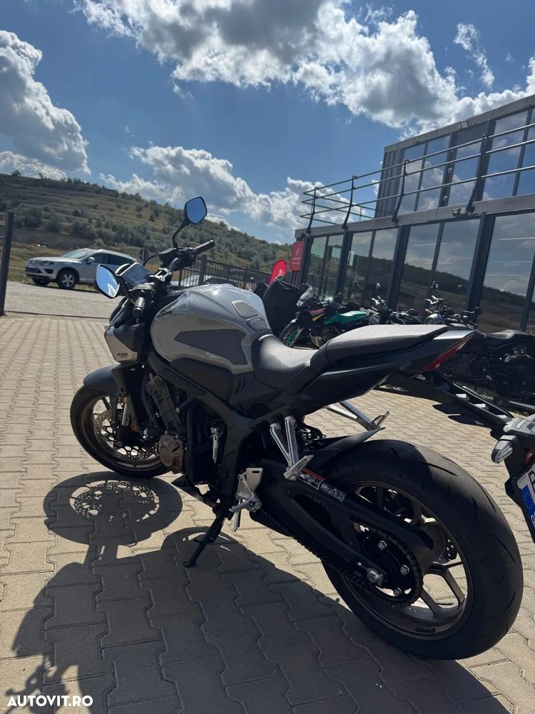Honda CB 650R - 3