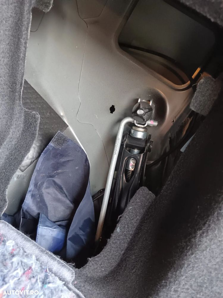 Dacia Duster 1.6 SCe Prestige jante 16" - 13