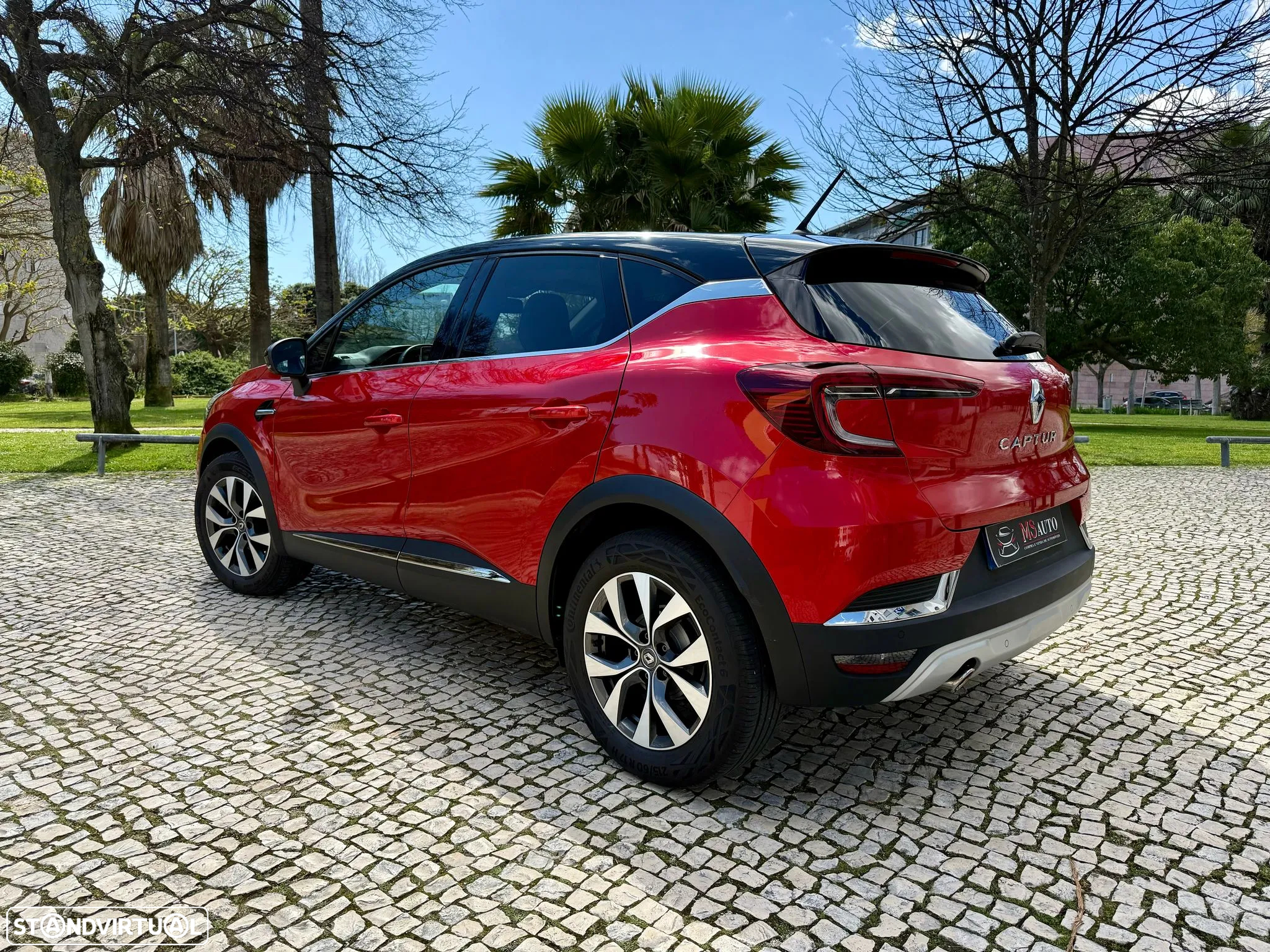 Renault Captur 1.0 TCe Exclusive - 18