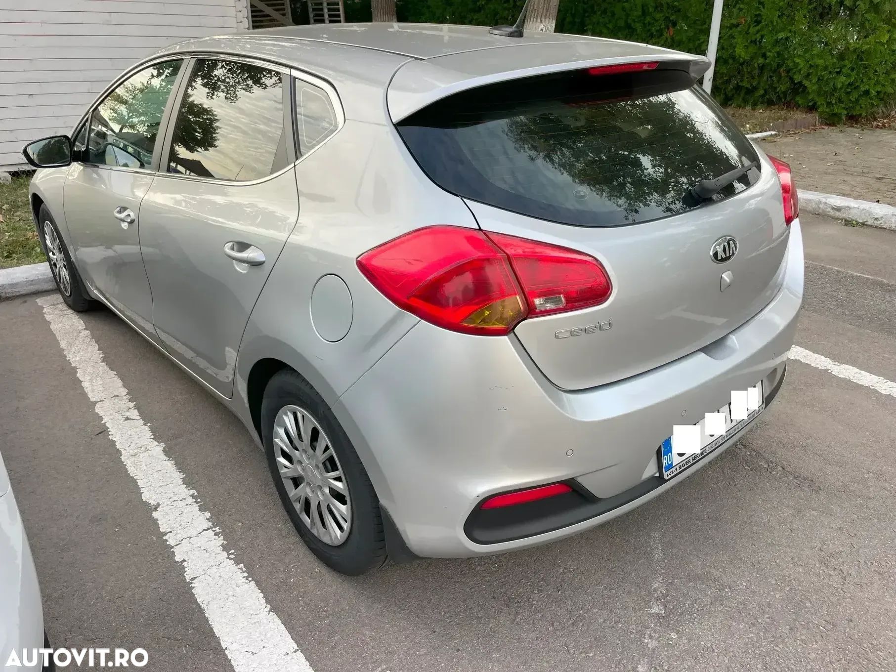 Kia Ceed - 1