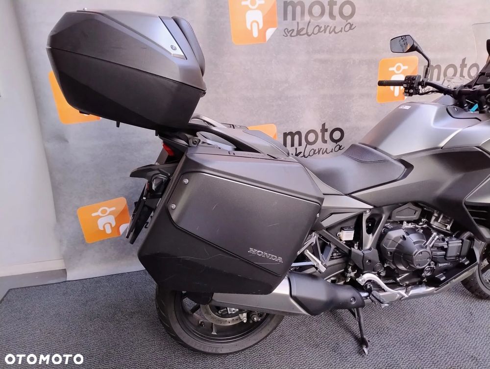 Honda NT - 28
