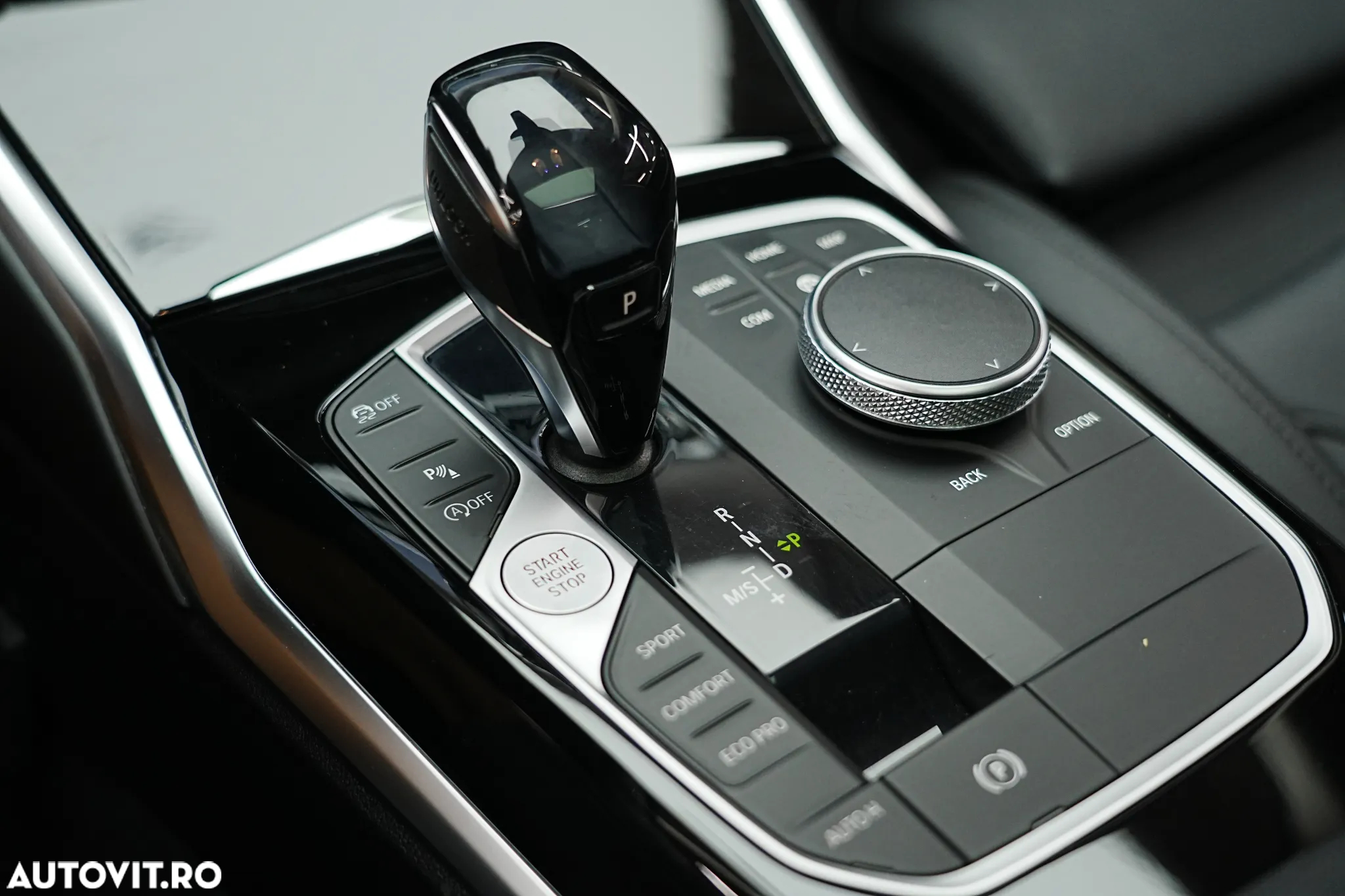 BMW Seria 3 318i Aut. Sport Line - 32