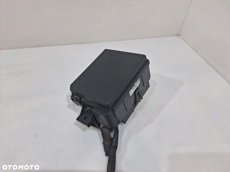Opel Corsa E Mokka 1.4B Obudowa Skrzynka Bezpieczników 39036047 - 2