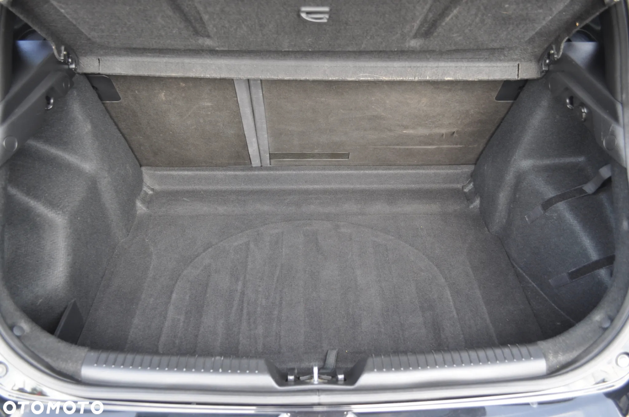 Hyundai i30 1.4 Fifa World Cup Edition - 30