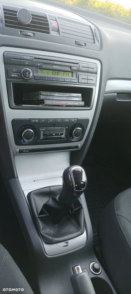 Skoda Octavia 2.0 TDI DPF Ambition - 8