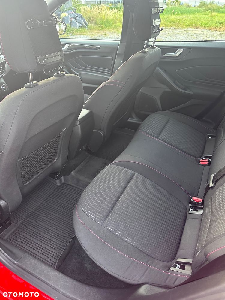 Ford Focus 1.5 EcoBoost ST-Line - 17