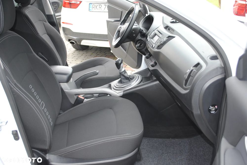 Kia Sportage 1.7 CRDI 2WD Attract - 17