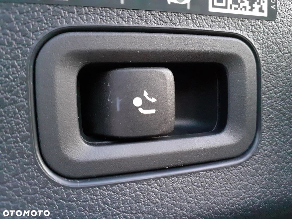 Mercedes-Benz CLA 200 AMG Line 7G-DCT - 9