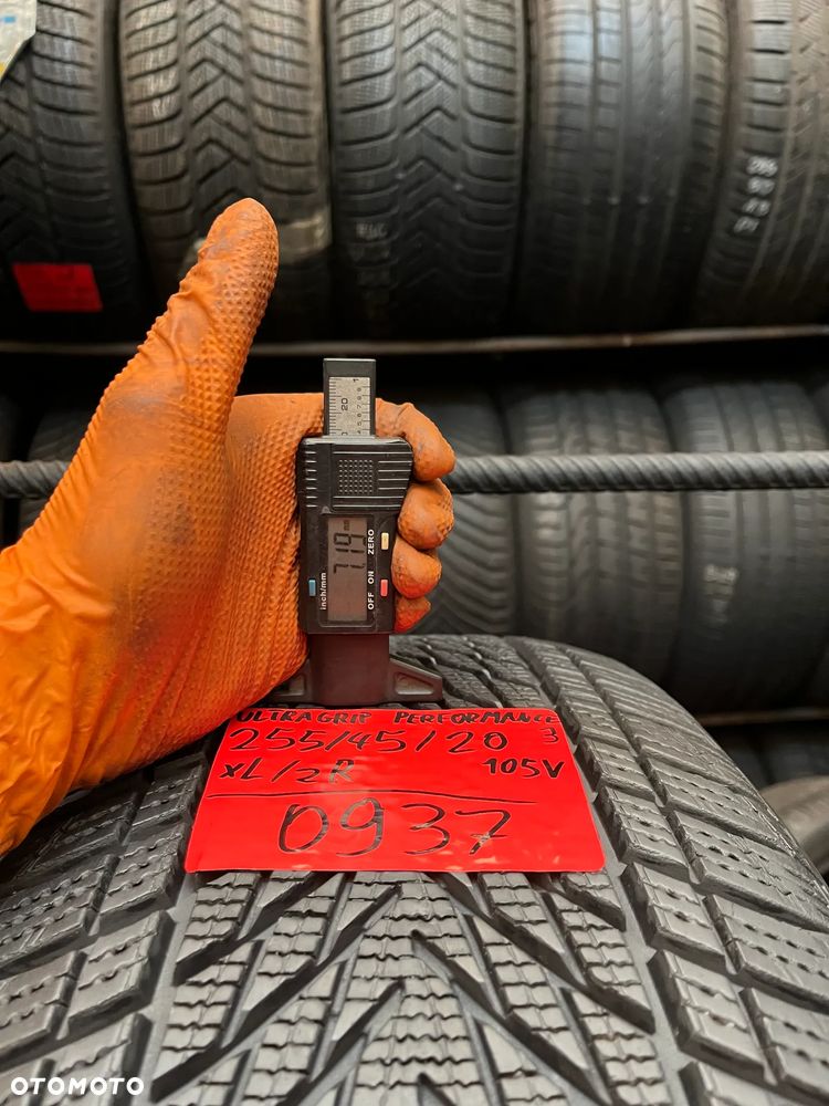255 45 20 Goodyear UltraGrip Performance 3 105 V XL 1szt. - 4