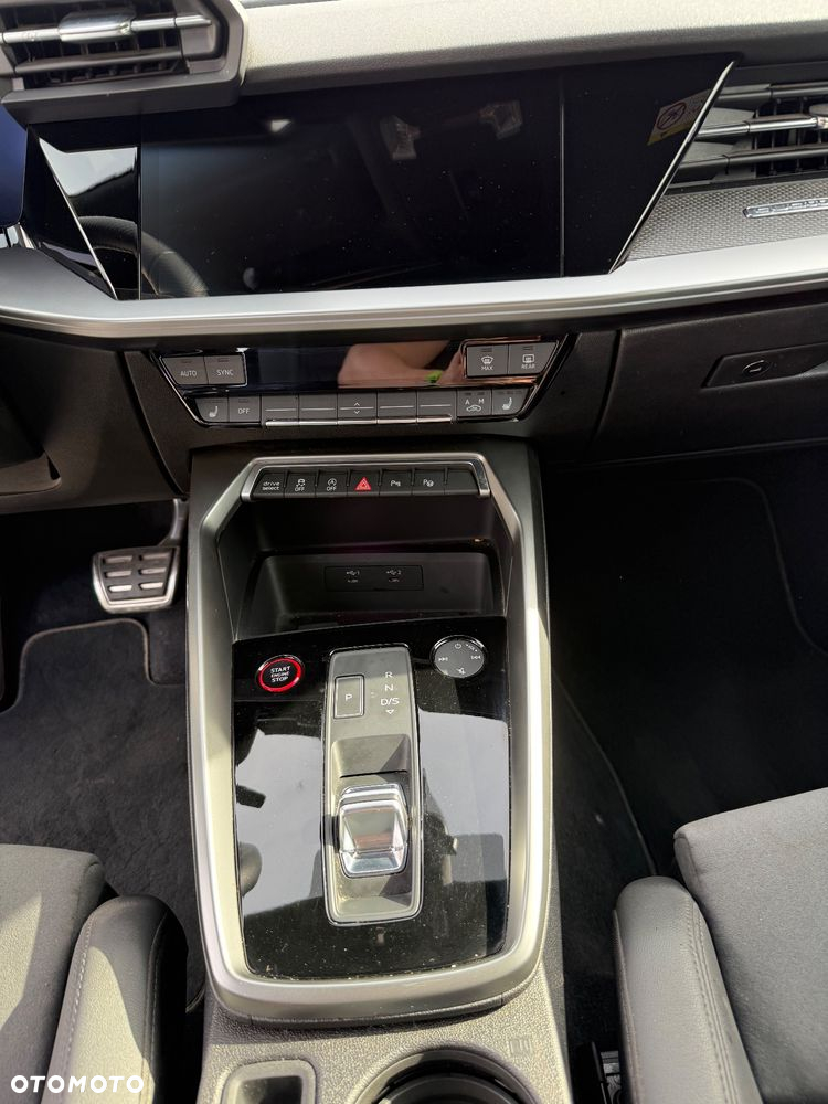 Audi RS3 TFSI Quattro S tronic - 23
