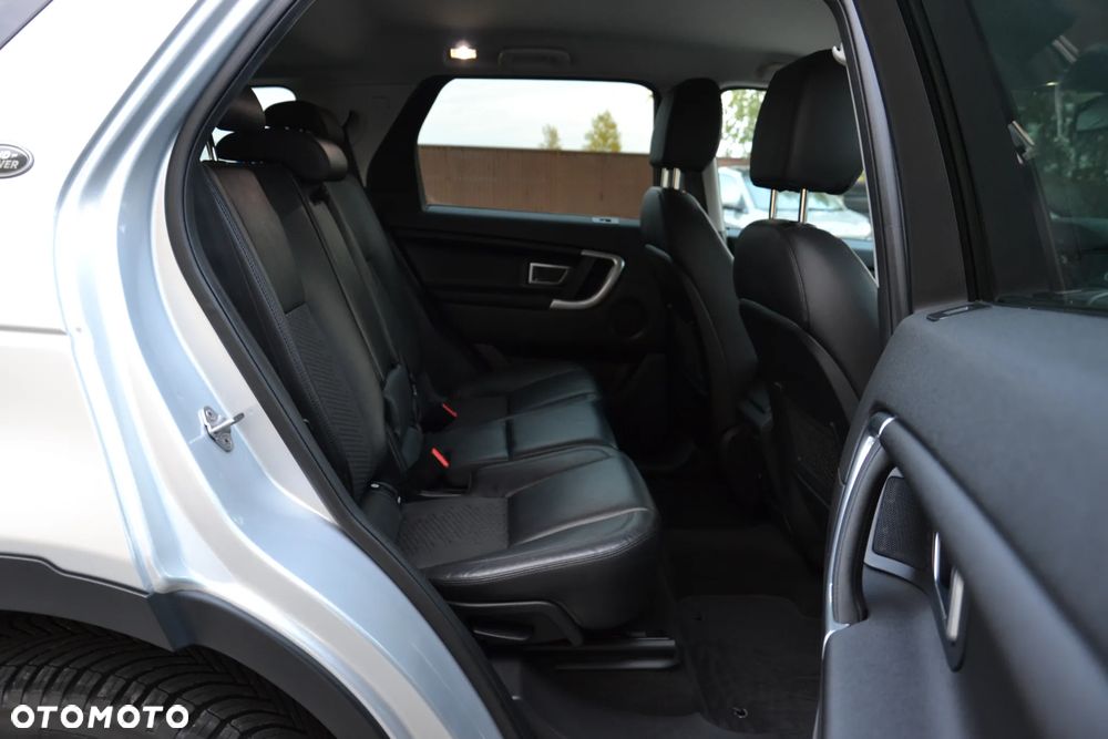 Land Rover Discovery Sport - 33