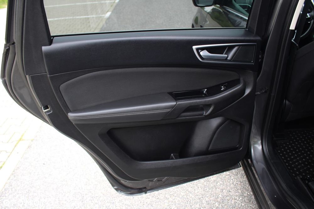 Ford S-Max 2.0 TDCi Titanium - 19