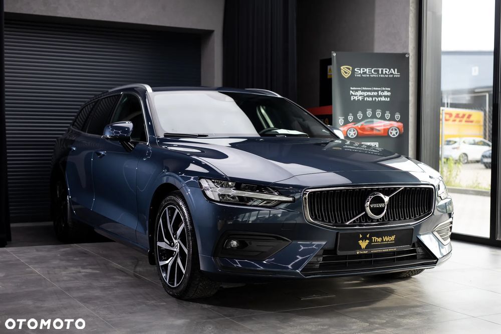Volvo V60 D3 Momentum - 1