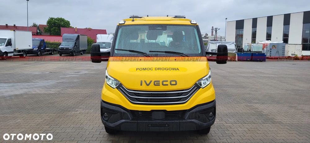 Iveco Daily 70C18H A8 Laweta z zapadniami - 14