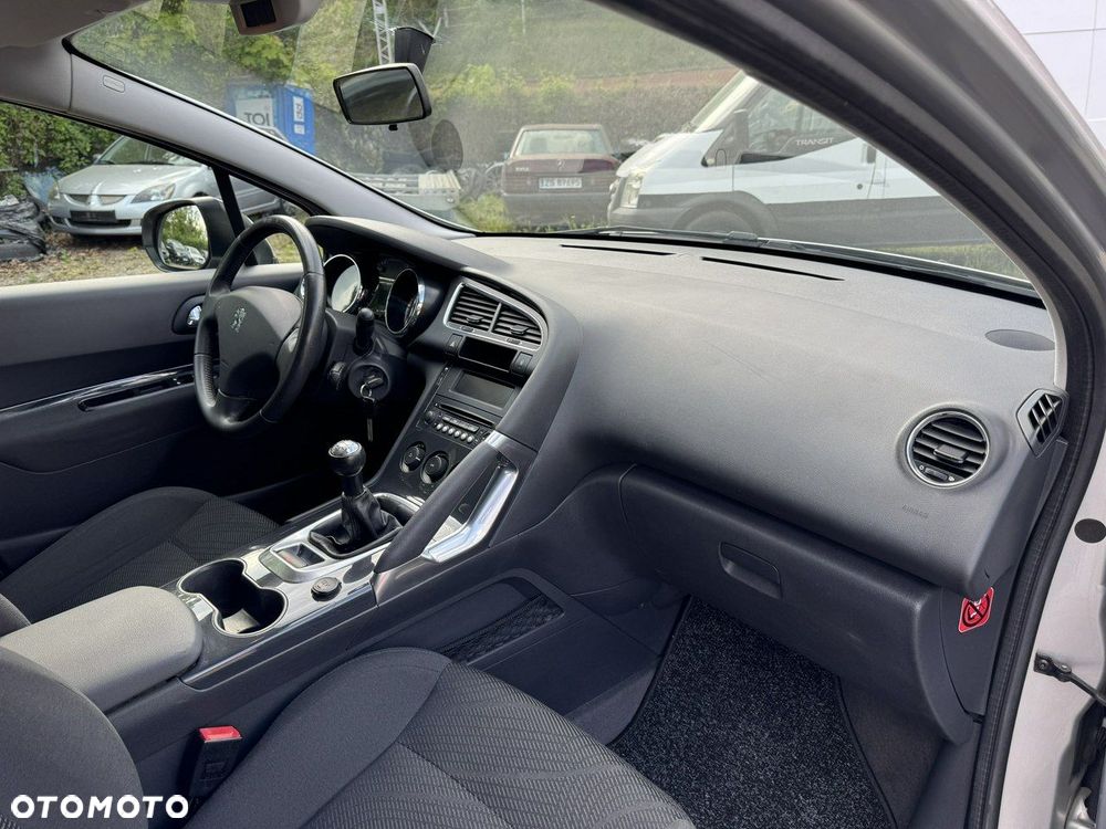 Peugeot 3008 - 16