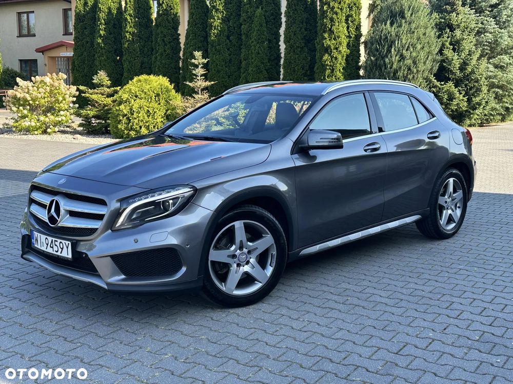 Mercedes-Benz GLA 250 7G-DCT - 8