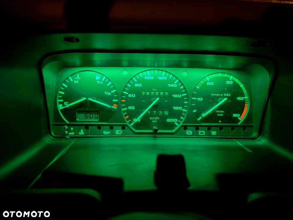 Volkswagen TRANSPORTER - 2