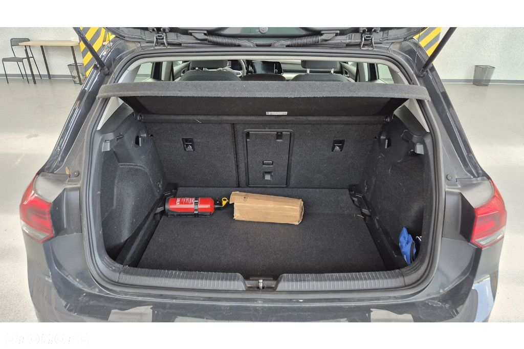Volkswagen Golf - 4