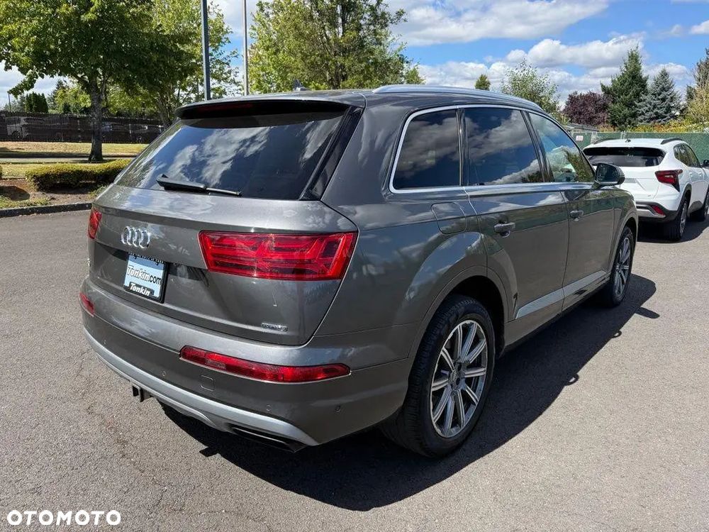 Audi Q7 3.0 TFSI Quattro Tiptr - 5