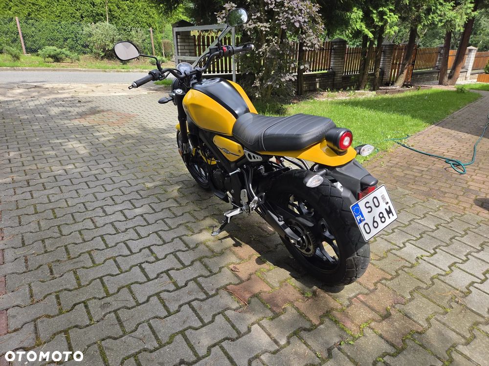 Yamaha XSR - 5