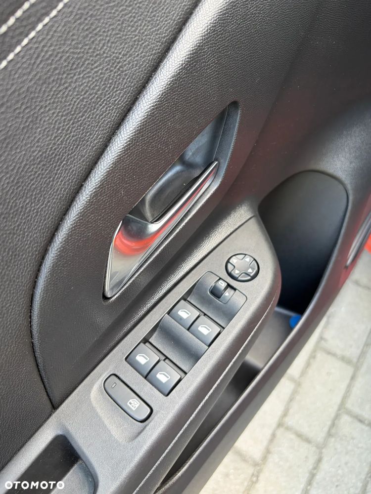 Opel Corsa 1.2 Elegance S&S - 10