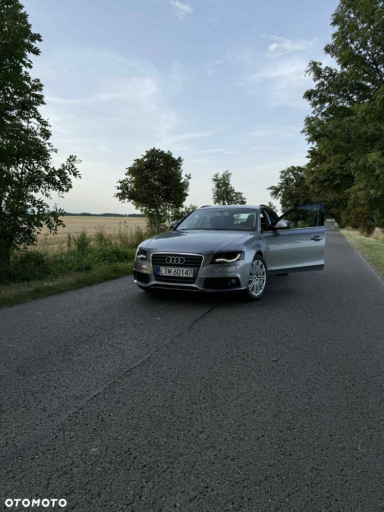 Audi A4 Avant - 1