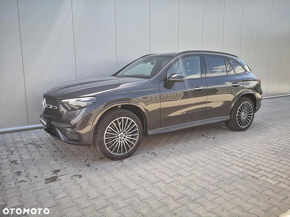 Mercedes-Benz GLC 300 e PHEV 4-Matic AMG Line - 3