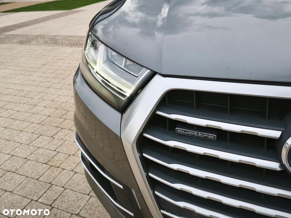 Audi Q7 - 15