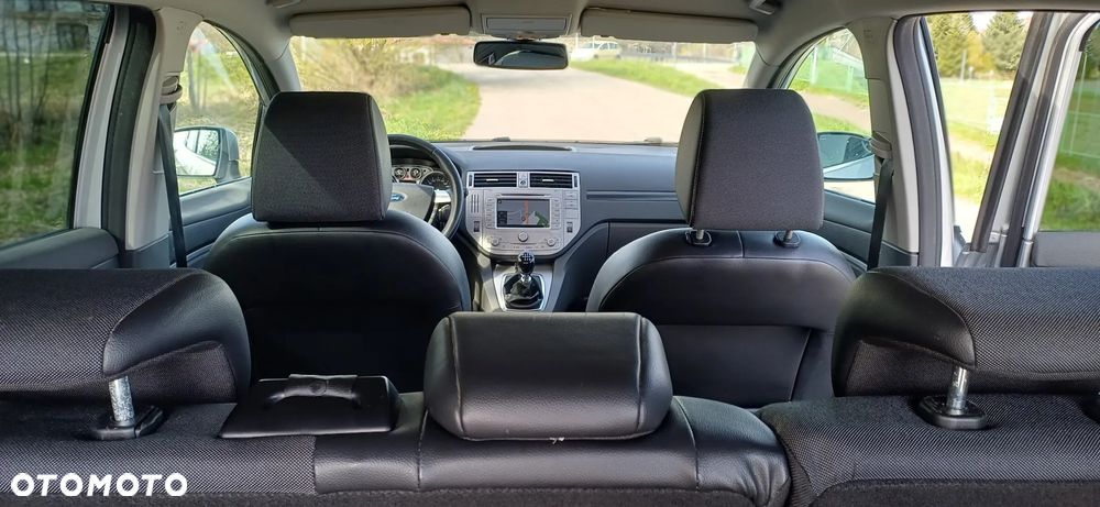 Ford Kuga 2.0 TDCi 4x4 Titanium - 20