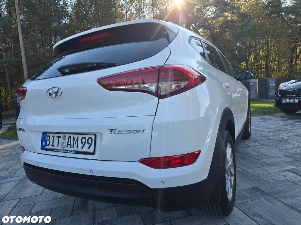 Hyundai Tucson 1.7 CRDI BlueDrive Style 2WD - 6
