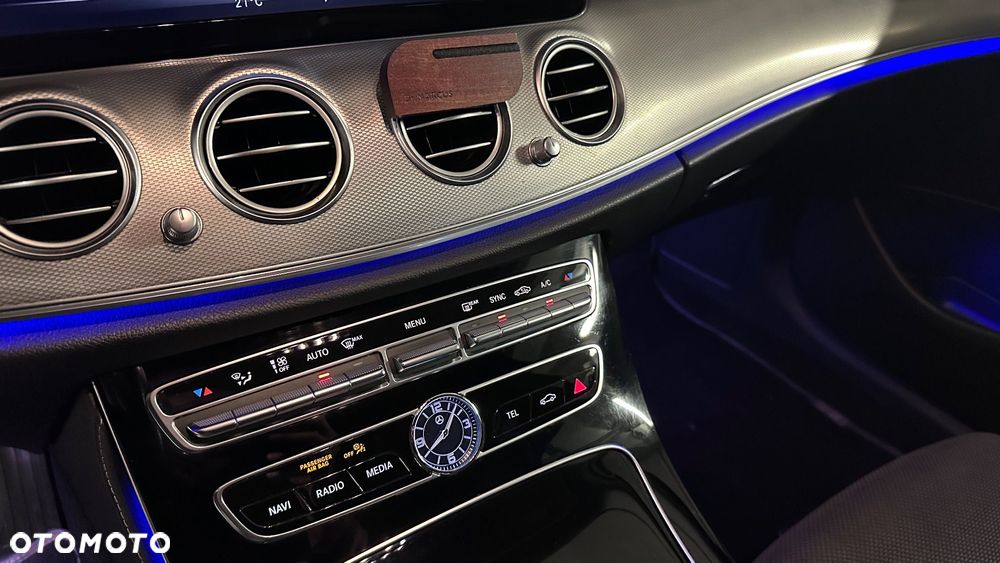 Mercedes-Benz Klasa E 220 d Business Edition 9G-TRONIC - 26