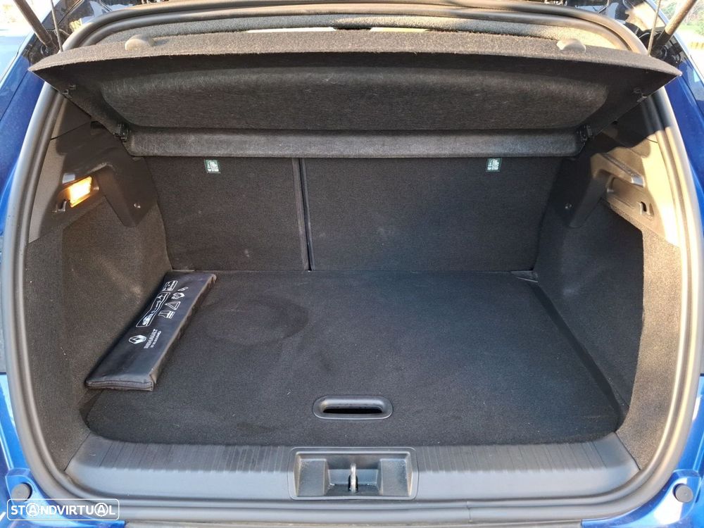 Renault Captur 1.0 TCe Techno Bi-Fuel - 25