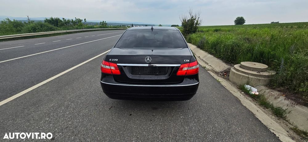 Mercedes-Benz E - 9