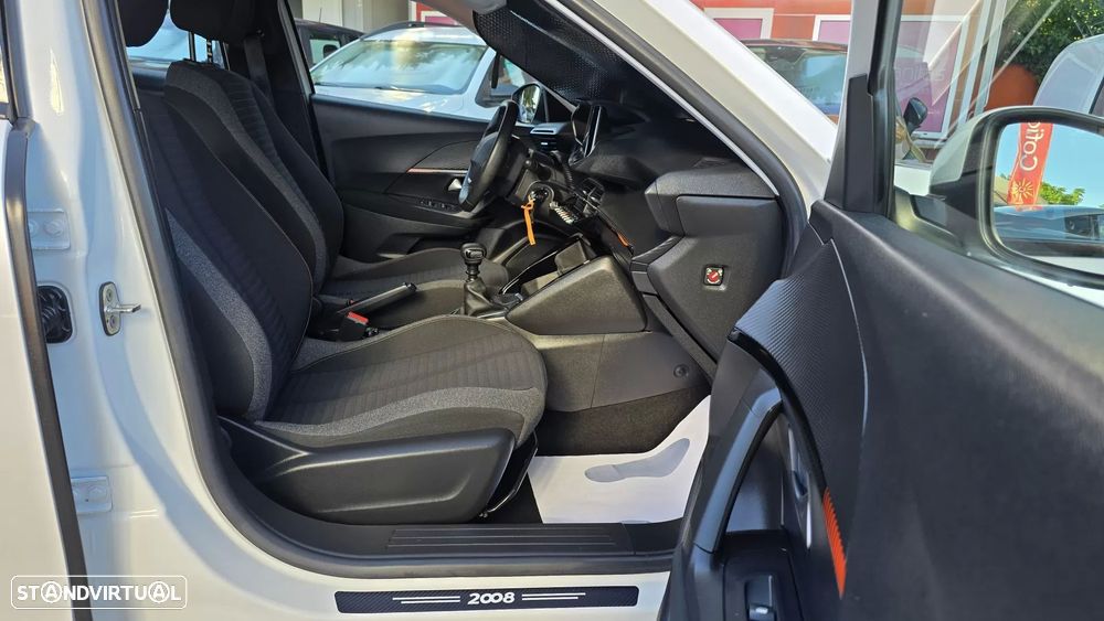 Peugeot 2008 1.2 PureTech Active - 15