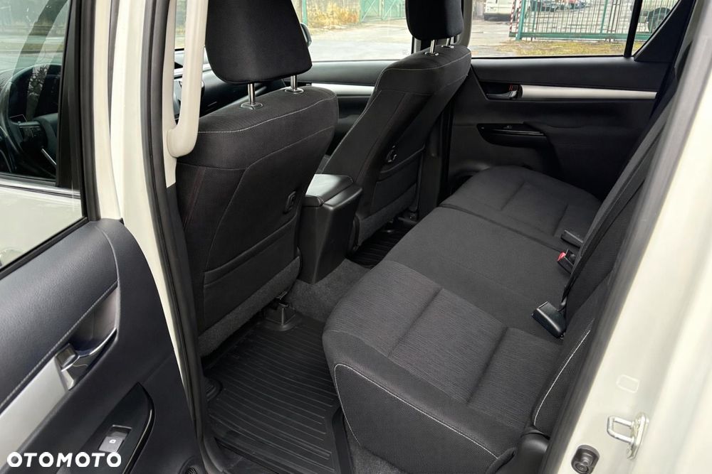 Toyota Hilux 2.4 D-4D Double Cab SR5 4x4 - 15