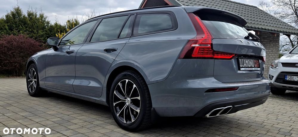 Volvo V60 B3 B DKG Momentum Pro - 18