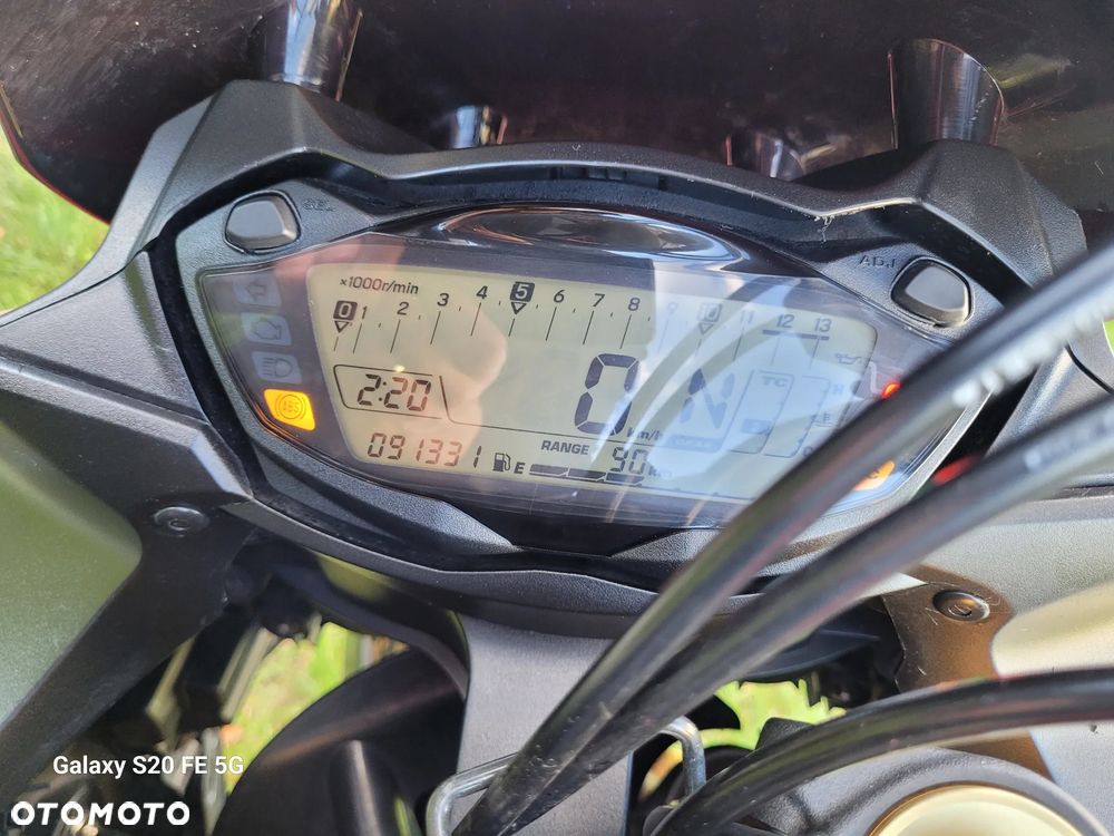 Suzuki GSX 1000 - 13