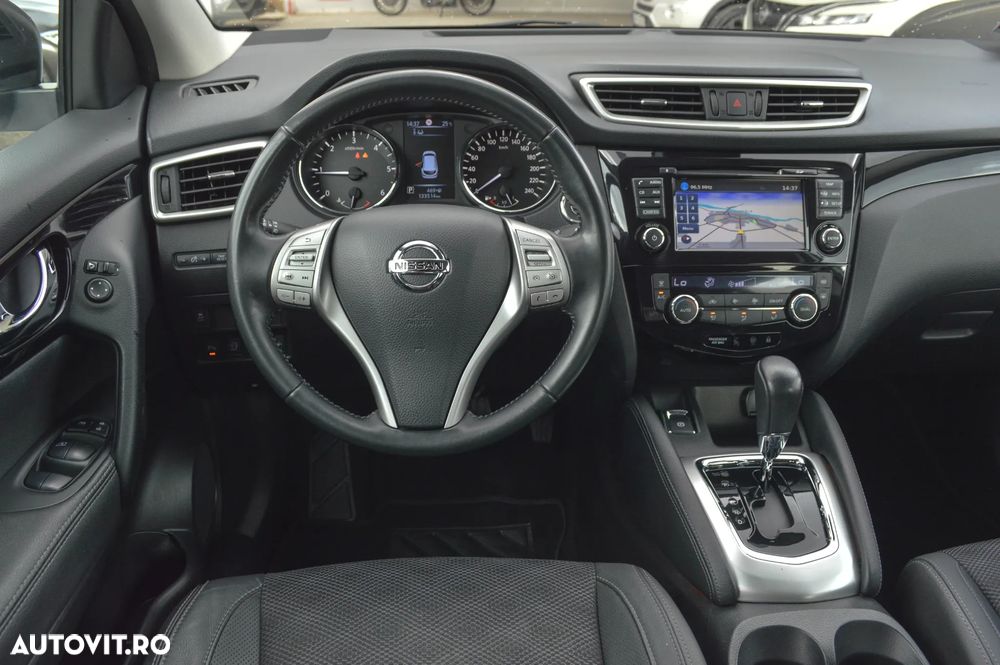 Nissan Qashqai 1.6 DCI Start/Stop X-TRONIC Tekna - 25