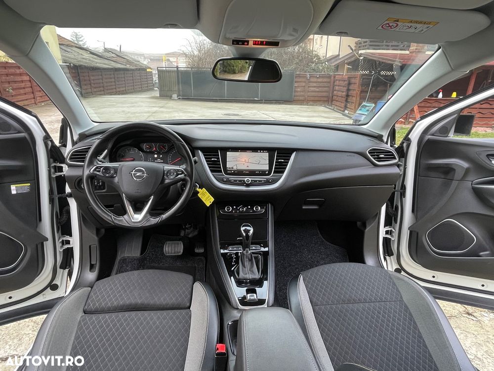 Opel Grandland X 1.2 Start/Stop Automatik Design Line - 24