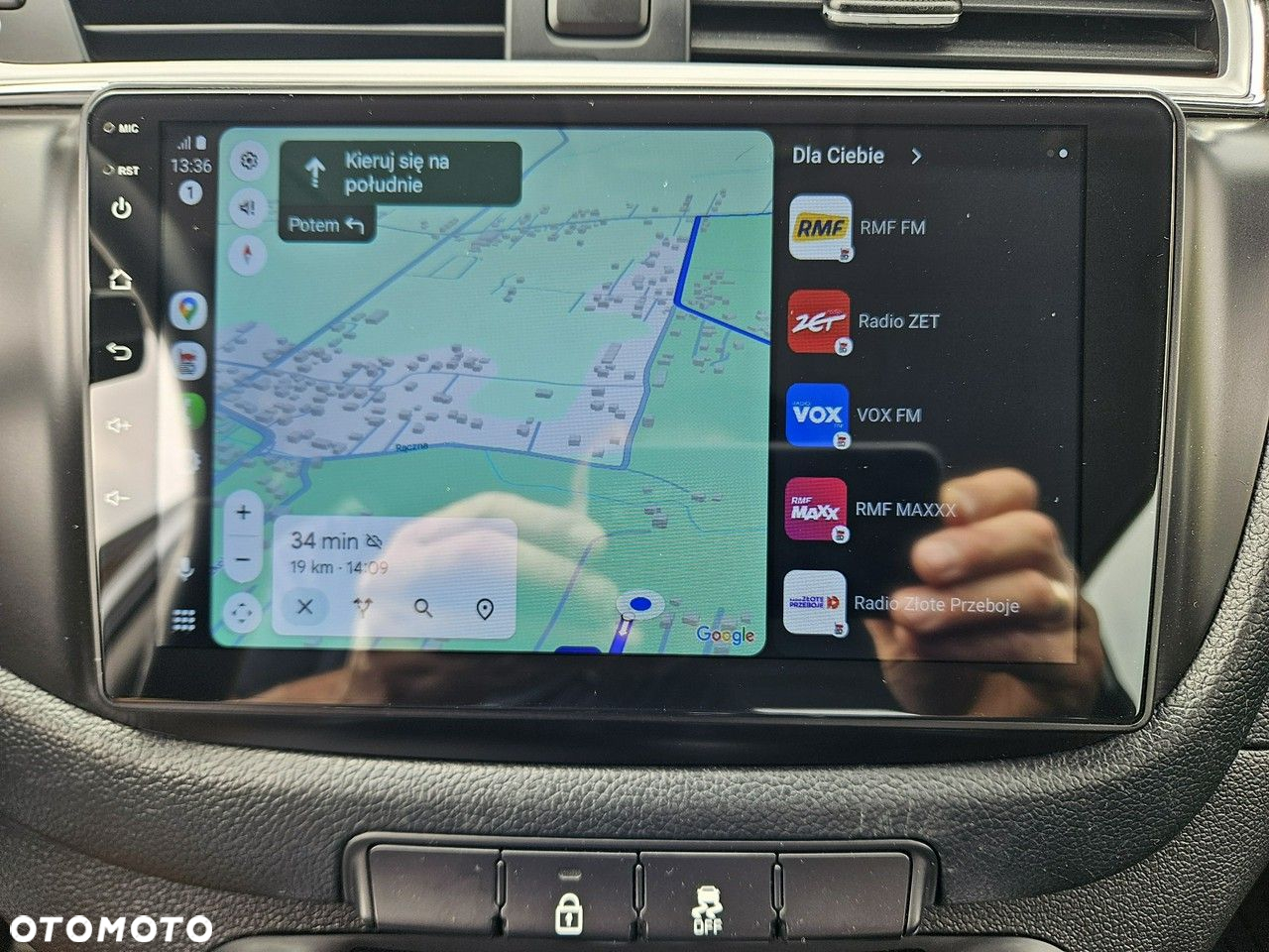 Kia Ceed - 8