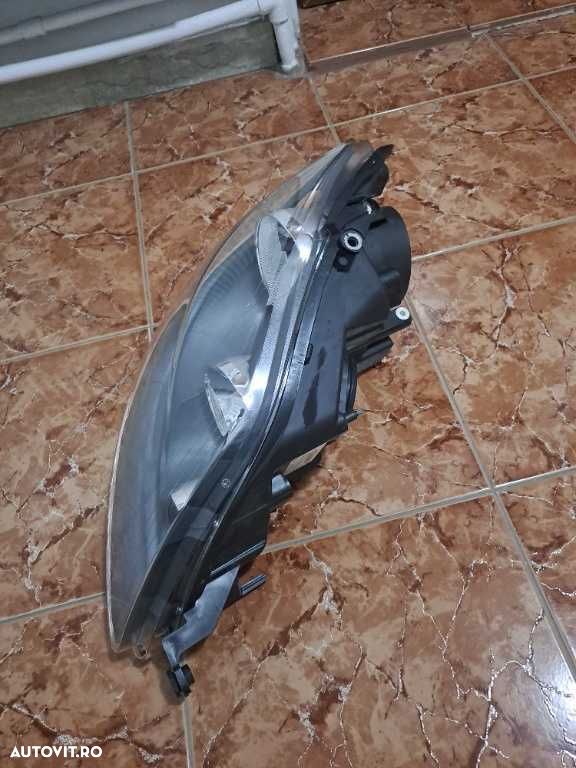 Far dreapta VW Golf 5 Plus an 2005-2009 original Europa - 3
